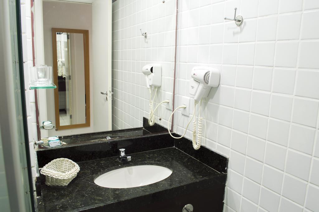 Apartamentos Deluxe Ponta Negra Beach 나탈 외부 사진